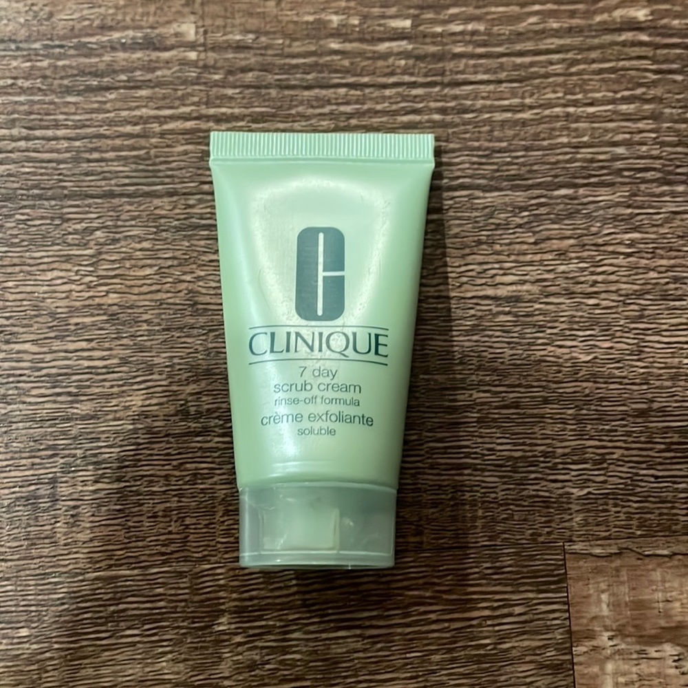 NWT Clinique 7 Day Scrub Cream
